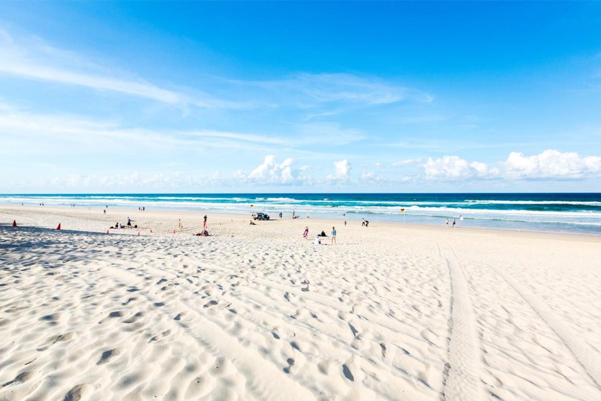 Air On Broadbeach Гоулд Коуст Екстериор снимка