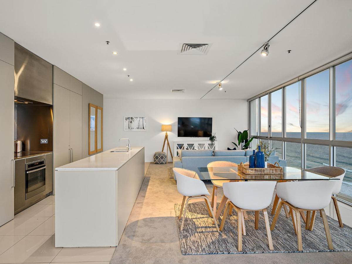 Air On Broadbeach Гоулд Коуст Екстериор снимка